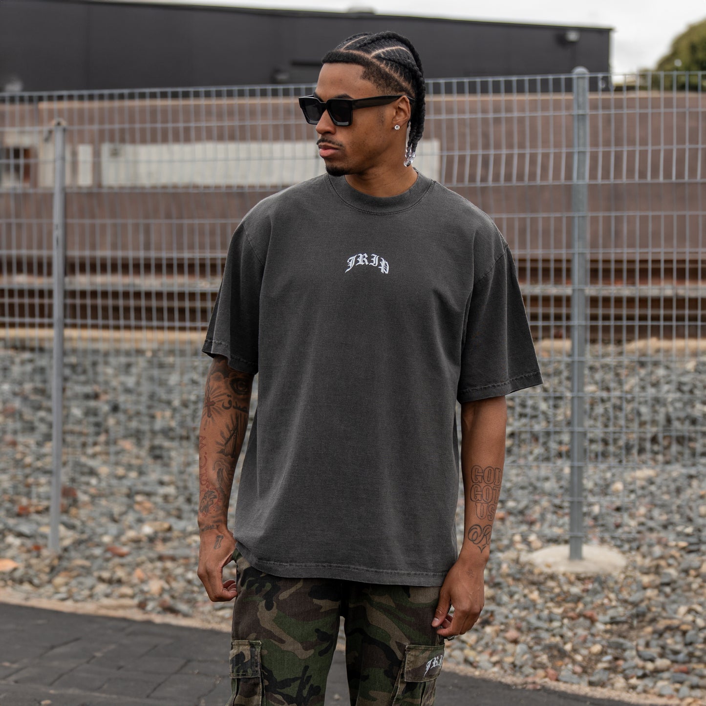 Circle Logo Tee (VINTAGE BLACK)