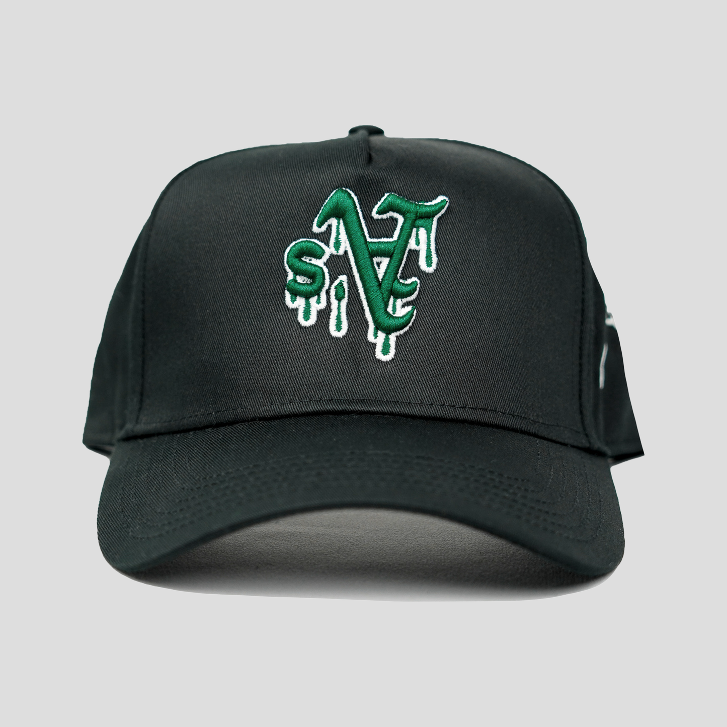 A Dripping Snapback Hat (BLACK)