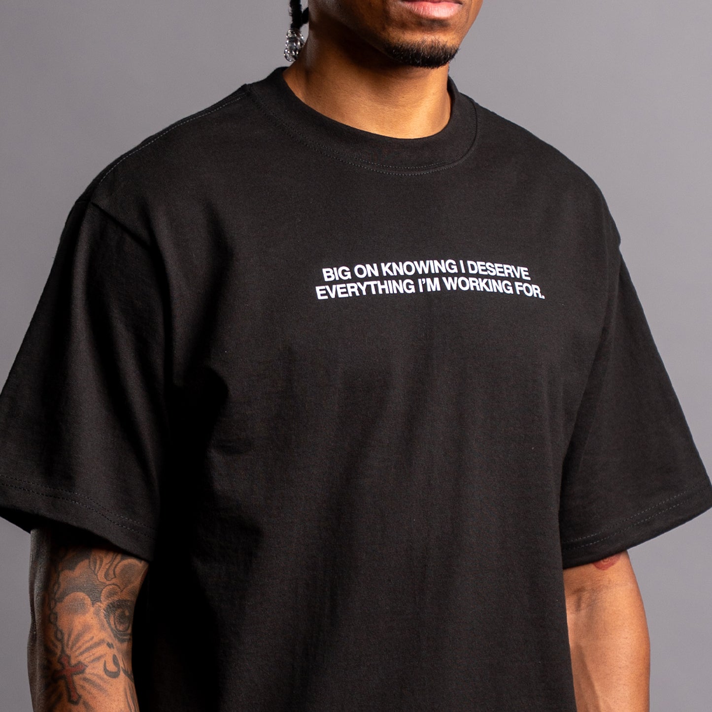 Big On Knowing Tee (BLACK)