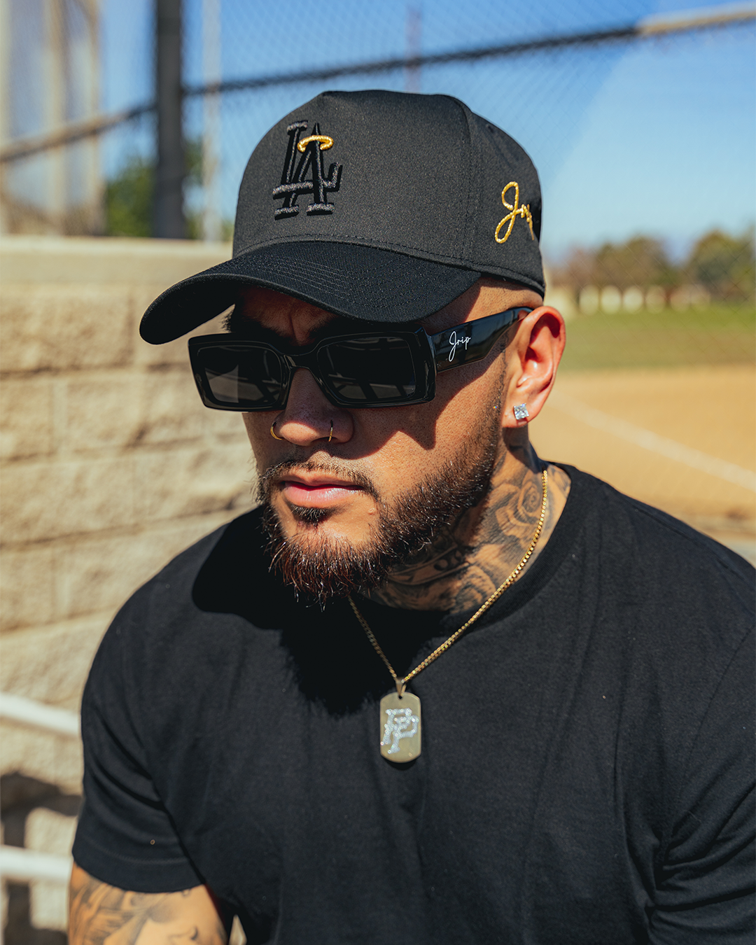 LA Halo Snapback Hat (BLACK/BLACK)