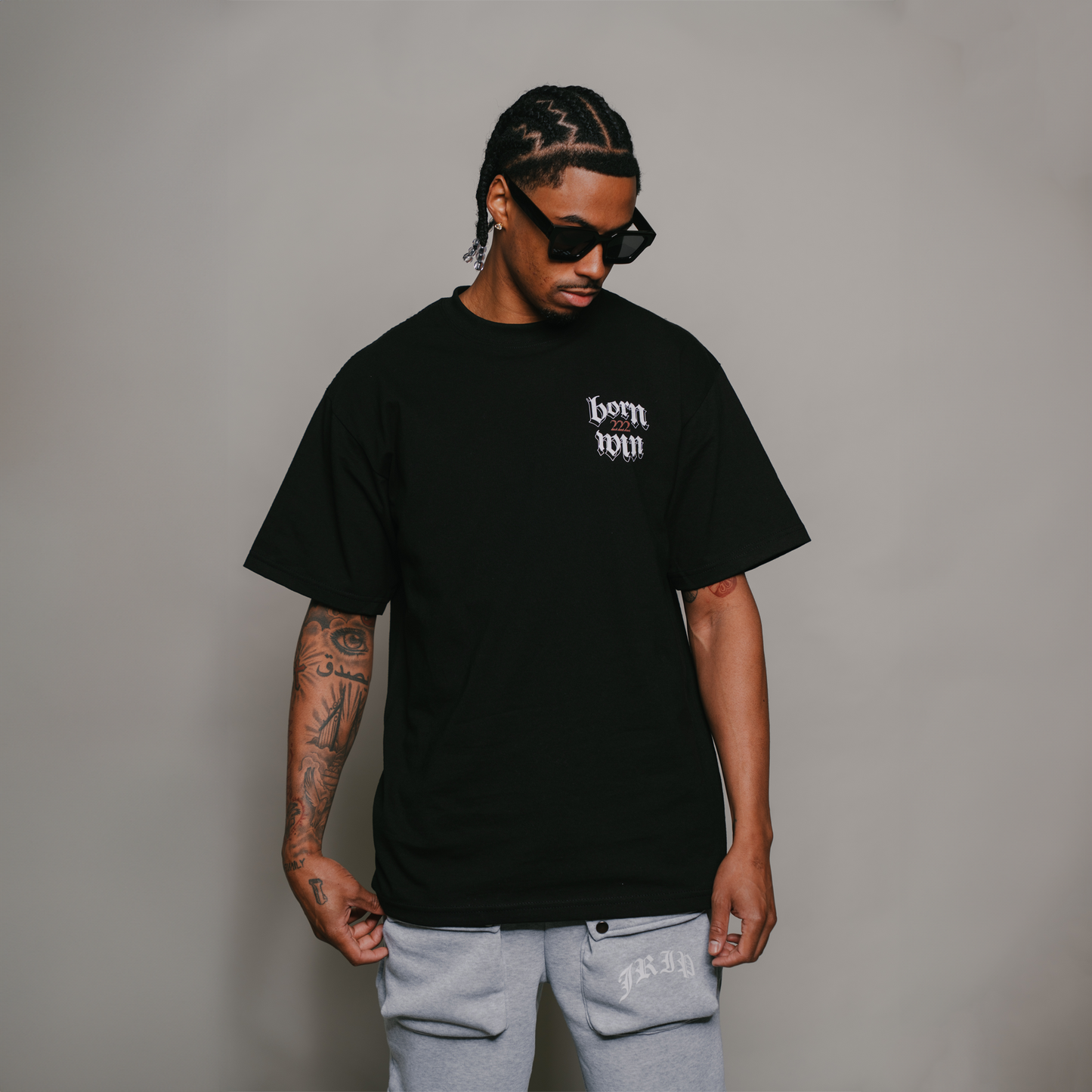 Born222Win V2 Tee (BLACK)