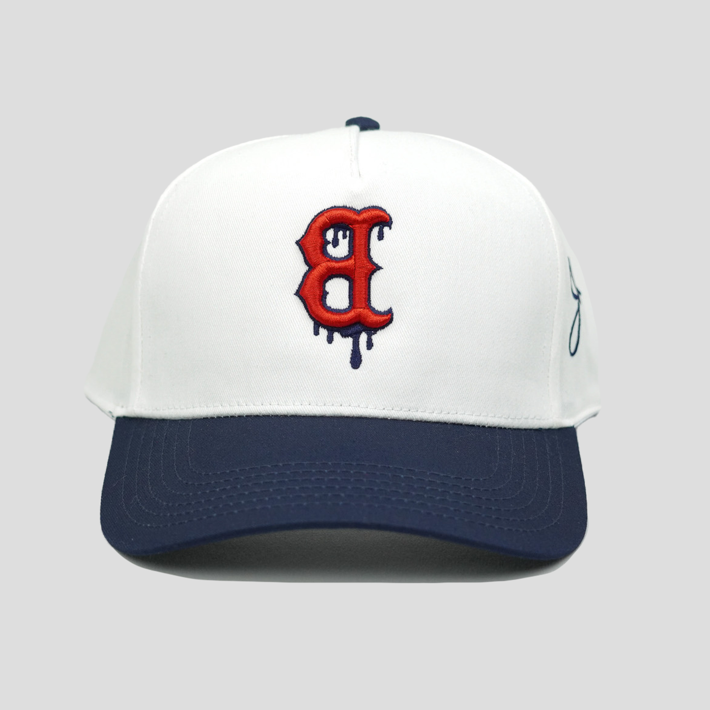 B Dripping Snapback Hat (WHITE/NAVY BLUE)