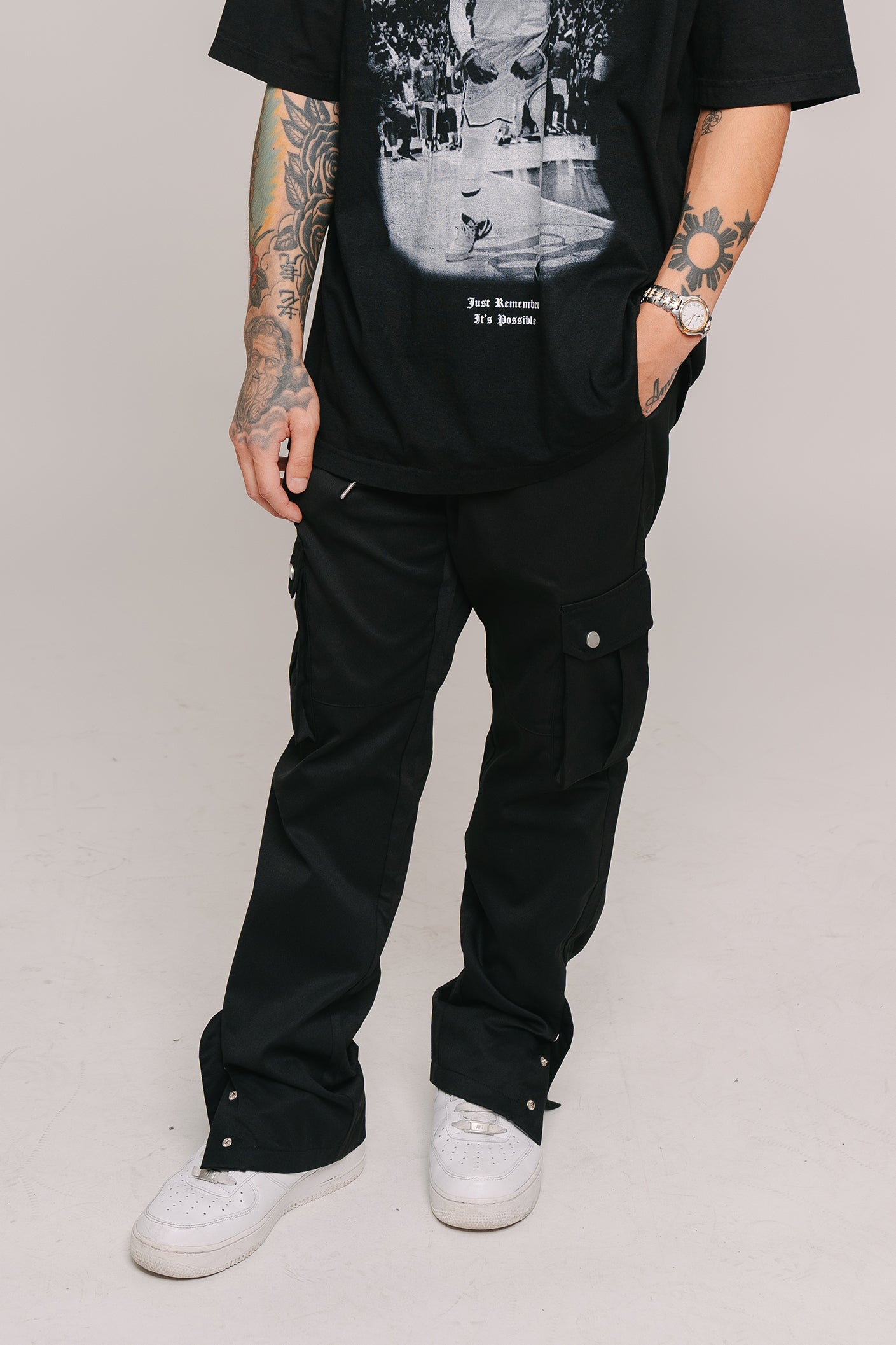 Button-Snap Bottom Cargo Pants (BLACK)