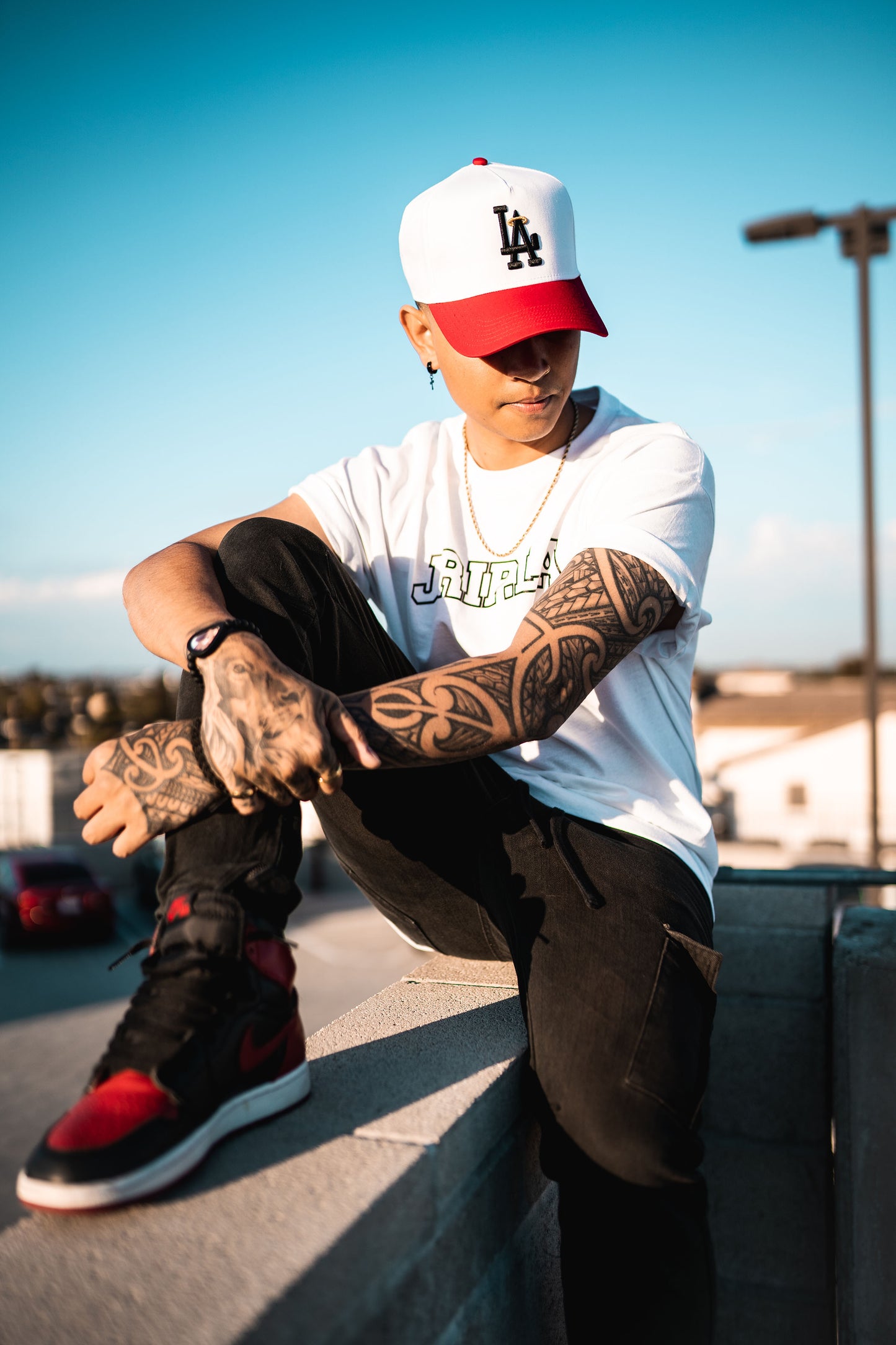 LA Halo Two-Tone Snapback Hat (WHITE/RED)