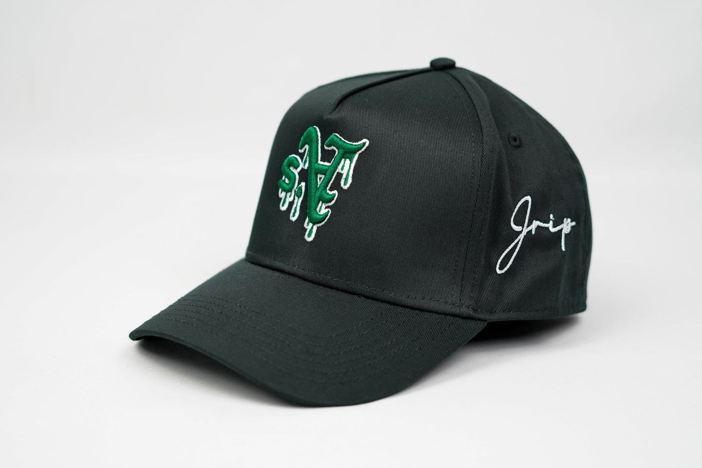 A Dripping Snapback Hat (BLACK)