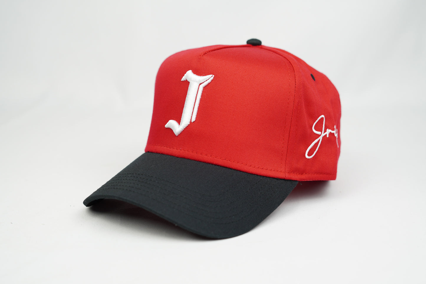 "J" Signature Snapback Hat (RED/BLACK)