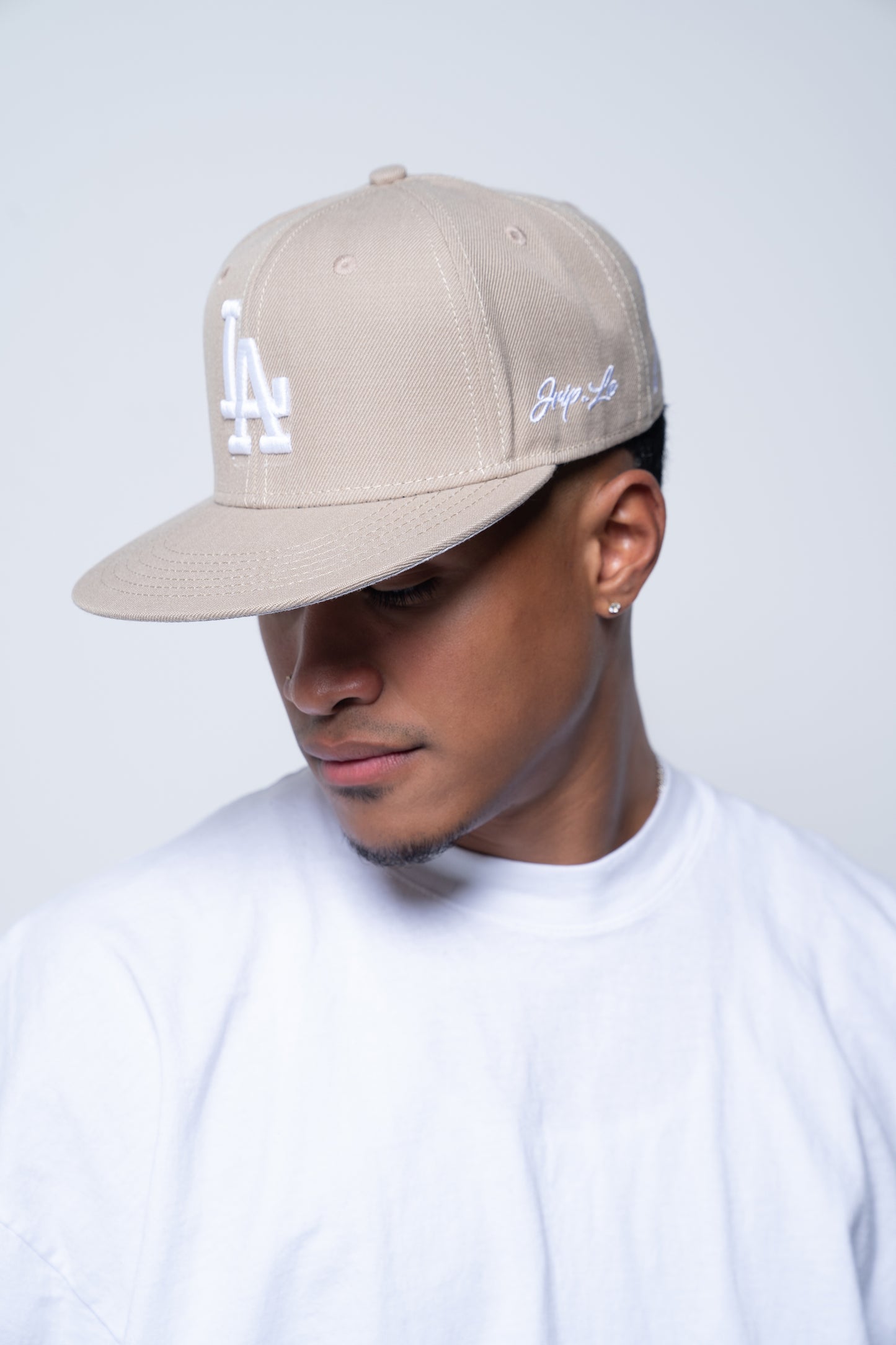 CLASSIC LA FITTED HAT (KHAKI)