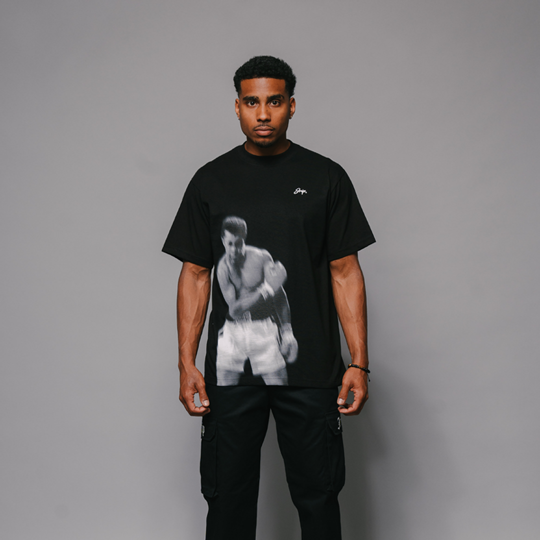 Ali Blur Tee (BLACK/FRONT)