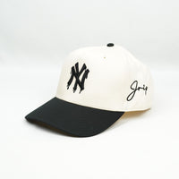NY Dripping Snapback Hat v2 (CREAM/BLACK)
