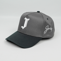 "J" Signature Snapback Hat (CHARCOAL/BLACK)