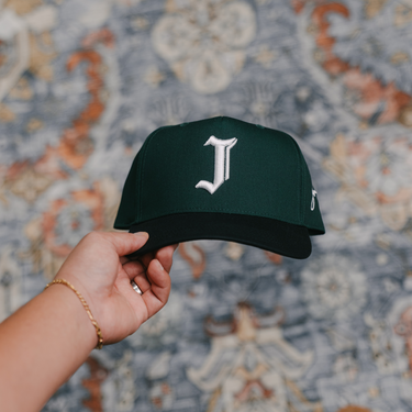 "J" Signature Snapback Hat (GREEN/BLACK)