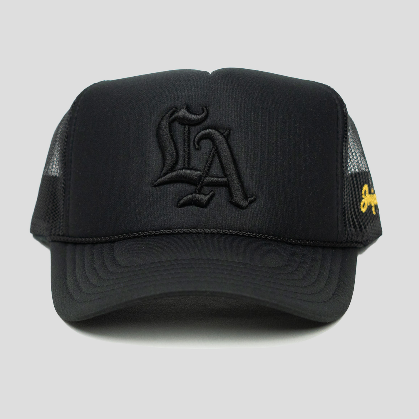 Old English LA Trucker Hat (BLACK/BLACK) – JRIP LA