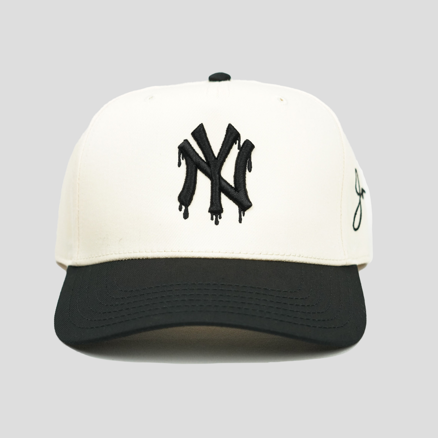 NY Dripping Snapback Hat v2 (CREAM/BLACK)