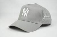 NY Dripping Snapback Hat v2 (GREY)