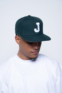J FITTED HAT (GREEN)