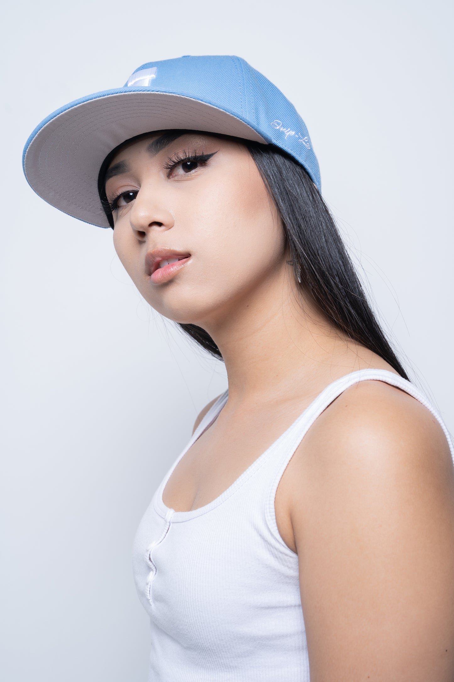 J FITTED HAT (LIGHT BLUE)